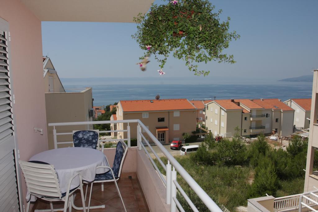 Ante Apartment *